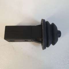 8228939, 51 17 8 228 939 Выключатель концевой (концевик) к BMW 5 F10/F11/GTF07 Арт 003475