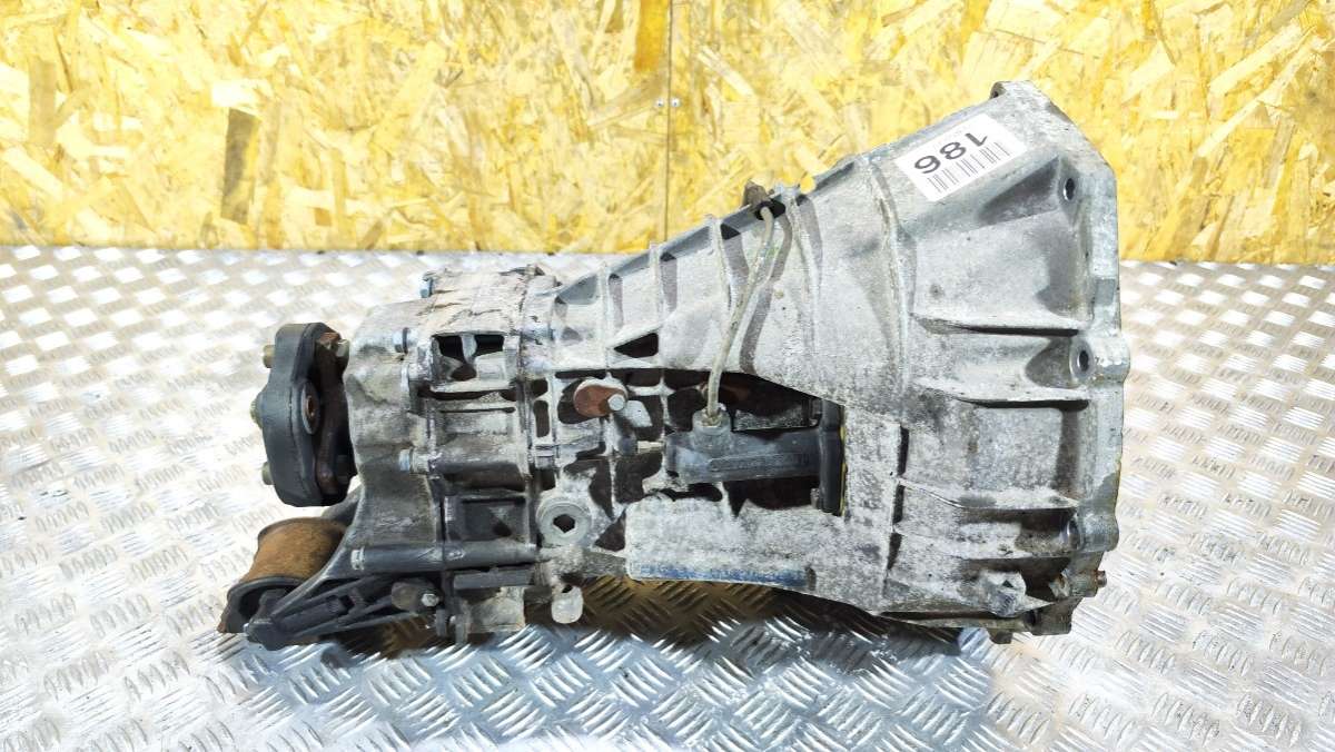 Мкпп мерседес w202. Мкпп 6 ступенчатая мерседес w210. 670 mercedes-benz c-class. Мерседес е200 салон коробка передач. Коробка передач механика w203.