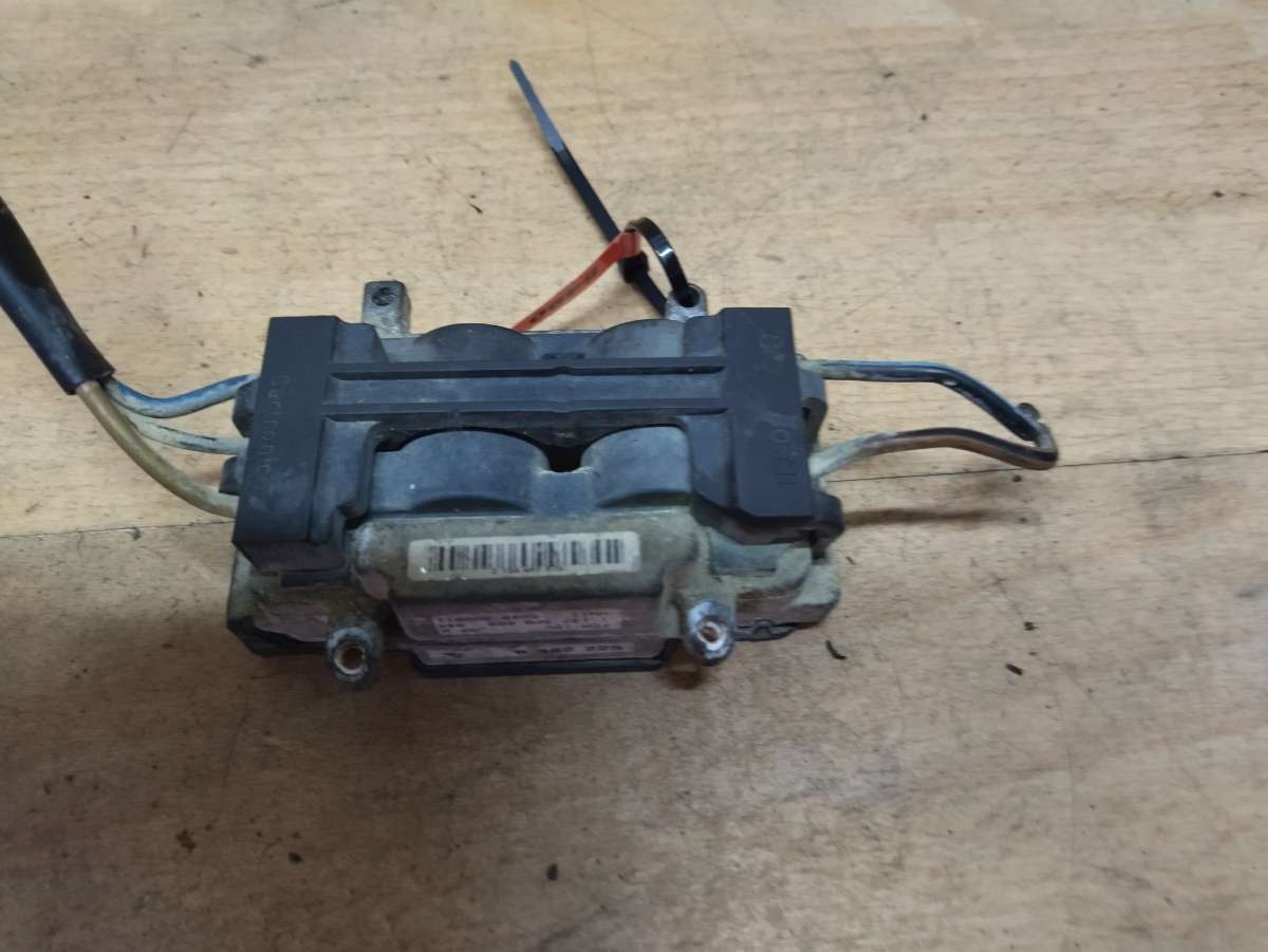 Блок управления вентилятором бмв е46. Блок управления вентилятором w203. Блок управления вентилятором бмв е46 1. Бмв е46 блок вентилятора. Bmw e90 вентилятор блока управления.