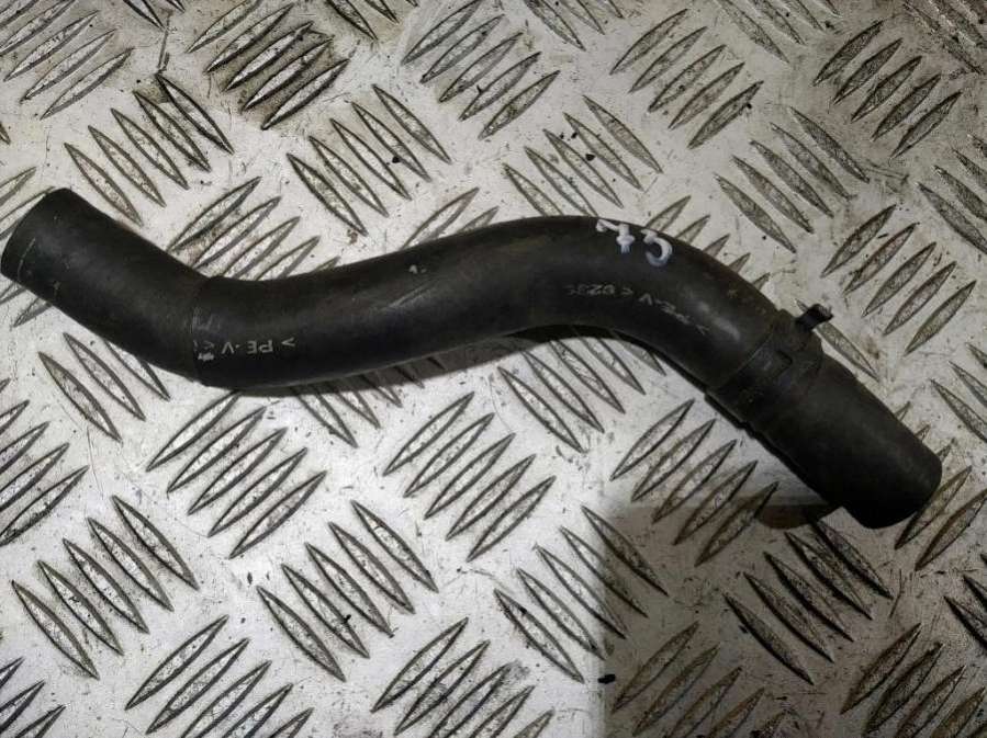 Патрубок помпы nissan primera p12. 6 патрубки акпп. Патрубки ниссан примера комплект. Патрубки ниссан примера. Шланг радиатора nissan tino.